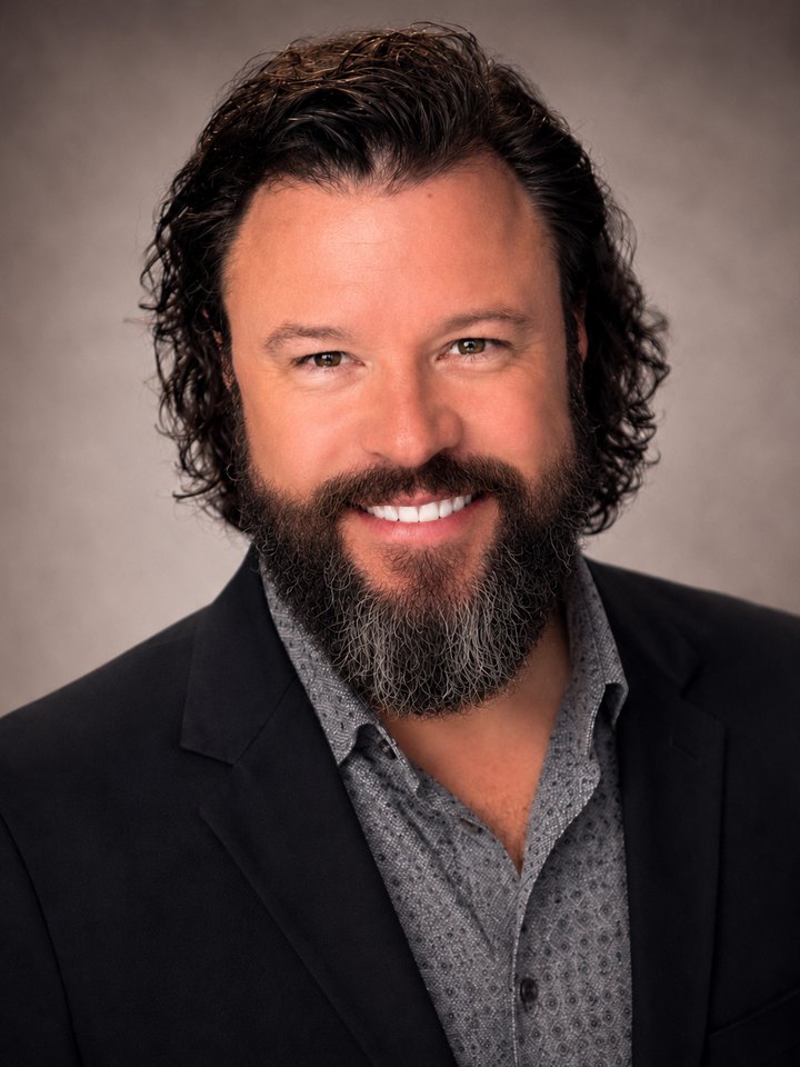 Headshot of Tim Holt